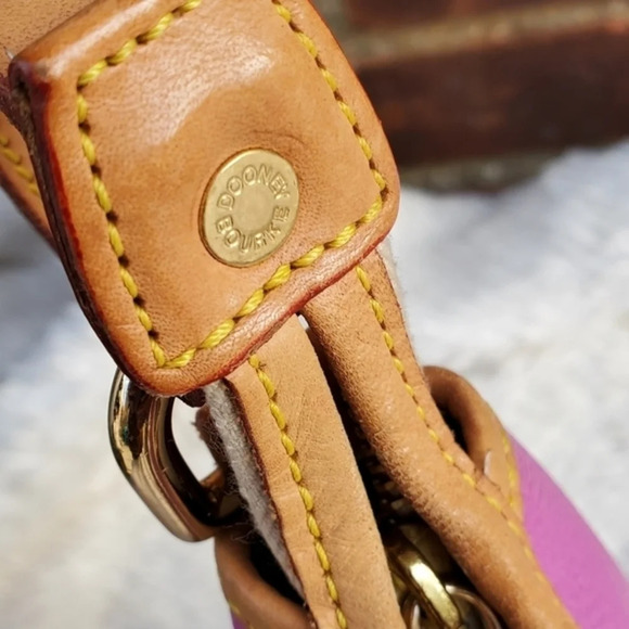 Dooney& Bourke Pink pebbled Leather shoulder bag - Picture 2 of 13